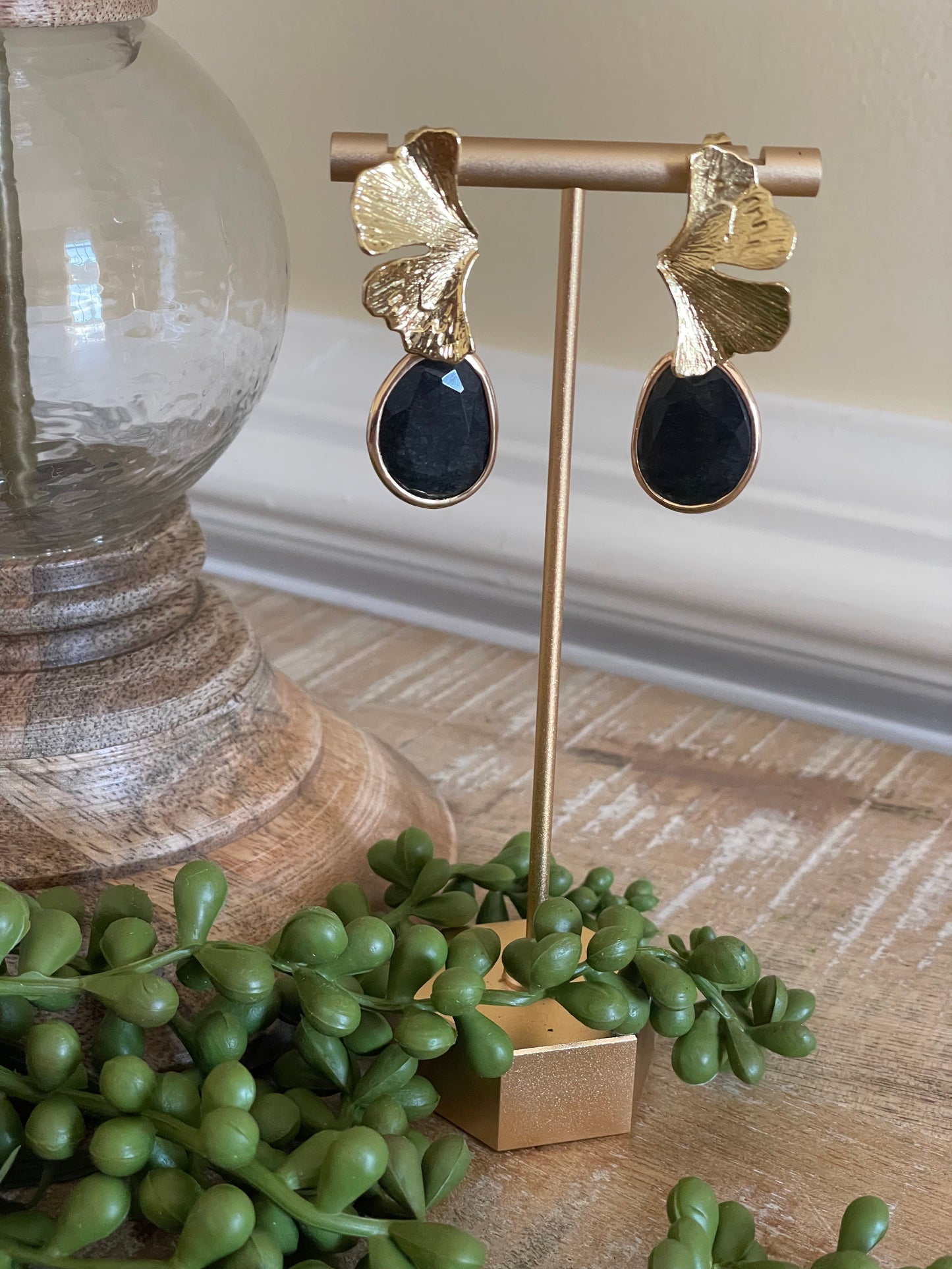 Casquitos - Charlotte Earrings Black