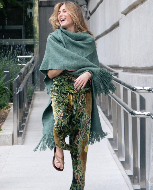 Lana Negra - Wool Poncho