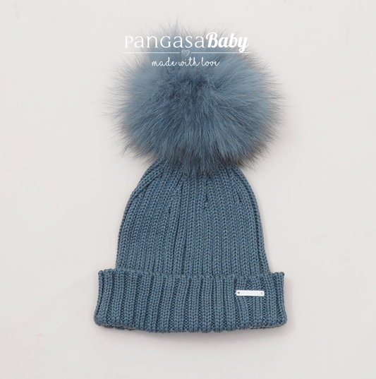 Pangasa - Luxurious Knit Hat with Fur Pompom